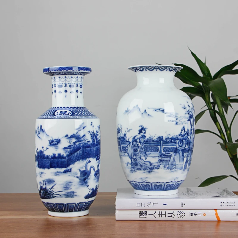 Classic Chinese Blue and White Ceramic Vase Antique Tabletop Porcelain Flower Vase For Hotel Dining Room Decoration