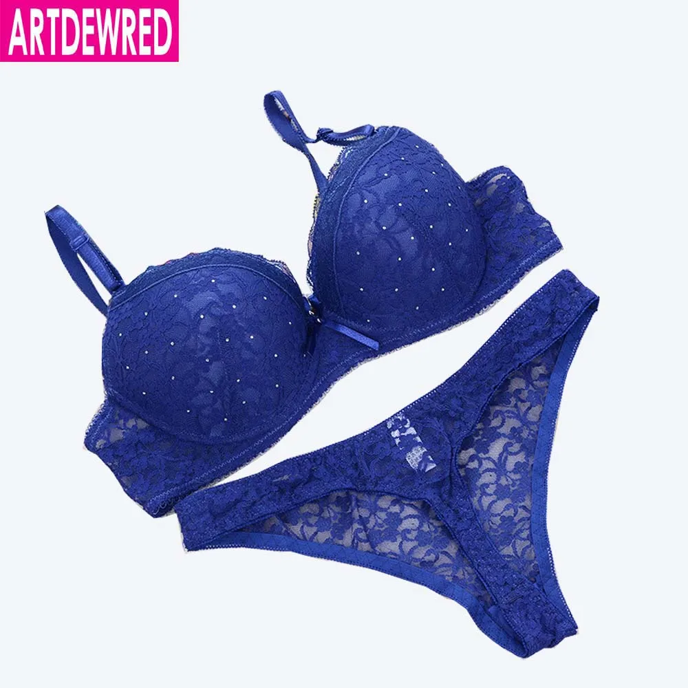 Intimante VS 70-95 قبل الميلاد كوب مثير دفع ما يصل الصدرية ثونغ مجموعات التطريز الدانتيل زائد حجم النساء الصدرية مجموعة روبا الداخلية موهير أطقم داخلية جريمي