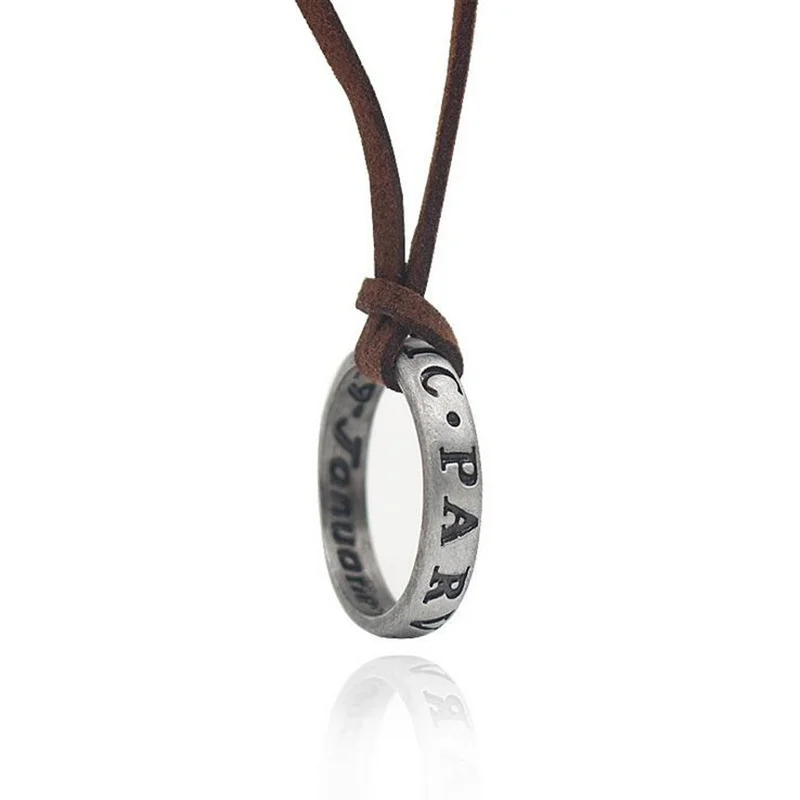 Uncharted 4-Anillo de Cosplay de la banda Vintage de Nathan Drake, collar con colgante de código de cuero