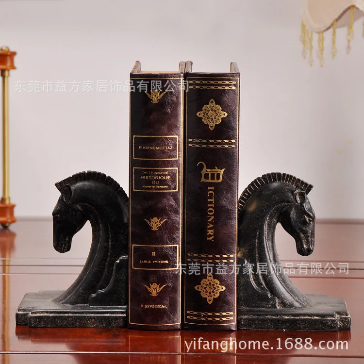 Factory wholesale European style resin craft ornaments horse book bookend books by creative home decorations