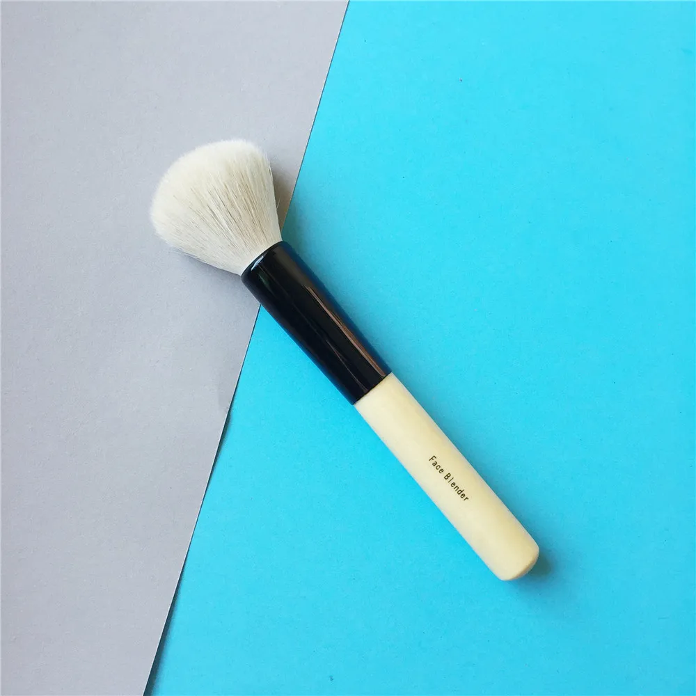 Wood Handle Multi Purpose Face Blender Powder Blush Bronzer Makeup Brush Soft Goat Hair Cosmetic Blending Tool