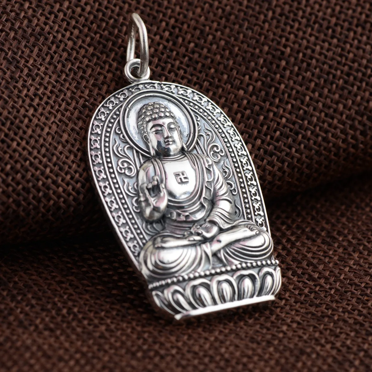 

Real 925 silver pendants antique craft the Zodiac the Buddha the patron saint the new guarantee good luck pendants