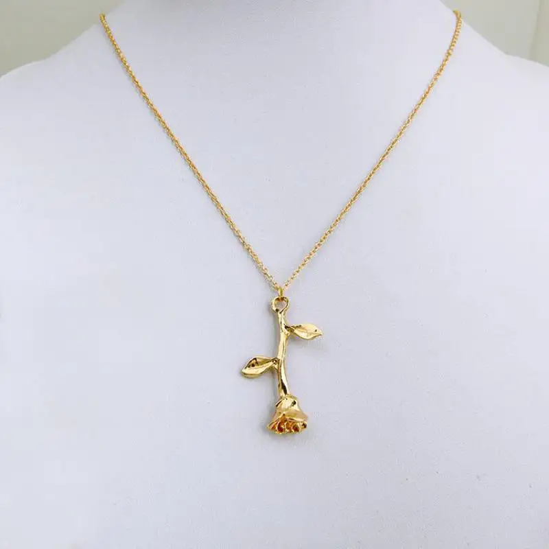 2018 Foreign Trade New Delicate Three-color Rose Pendant Necklace To Send Girlfriend Valentine\'s Day Gift Necklace Women Choker