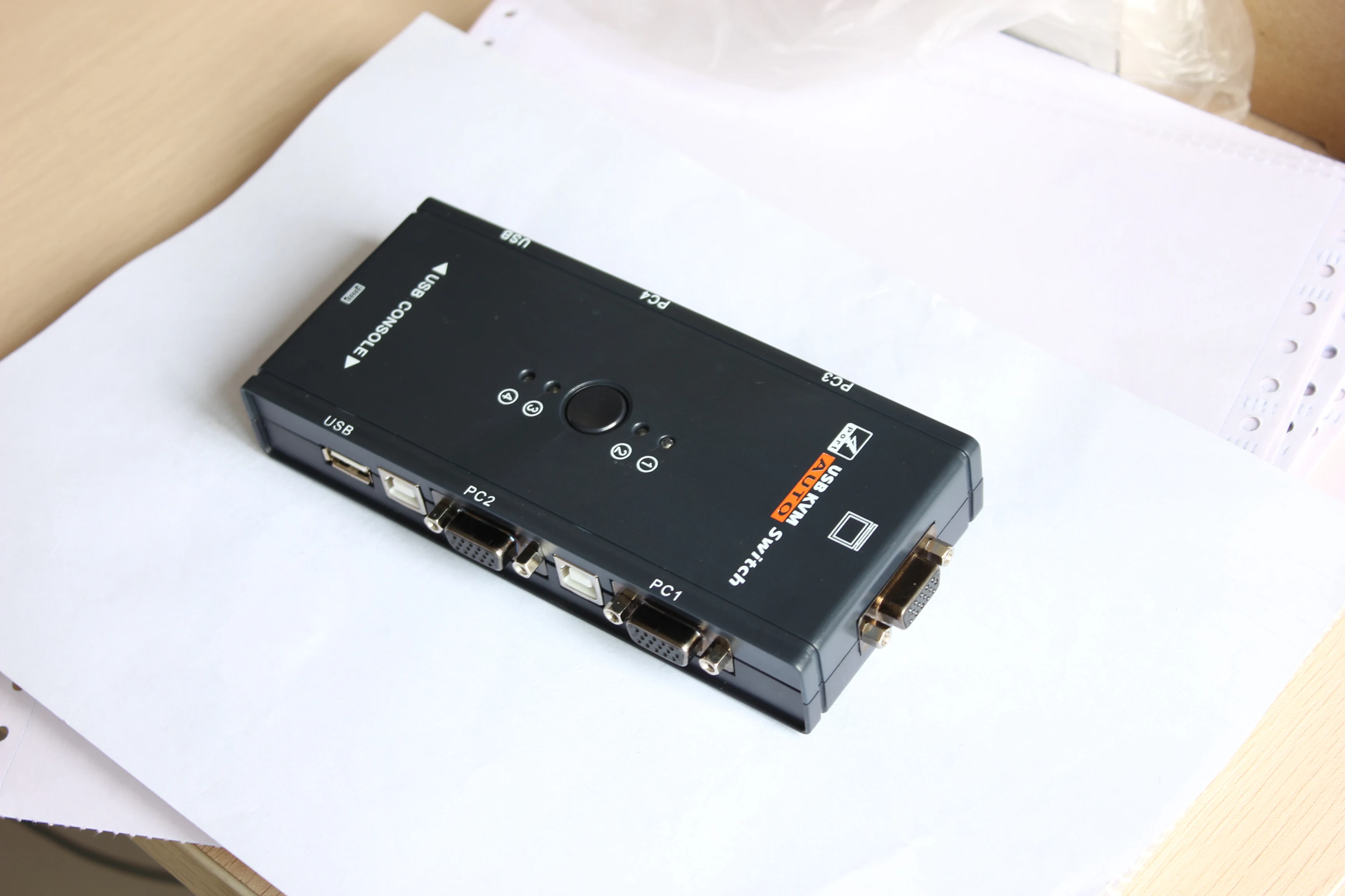 KVM-V4 4 Port KVM Switch USB 2.0 VGA Splitter Printer Mouse Keyboard Flashdisk Saham Switcher 1920*1440 VGA Switch kotak Adaptor