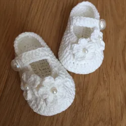 QYFLYXUE-Chaussures en perles faites à la main pour bébé, souliers pour enfant, à fleurs perlées