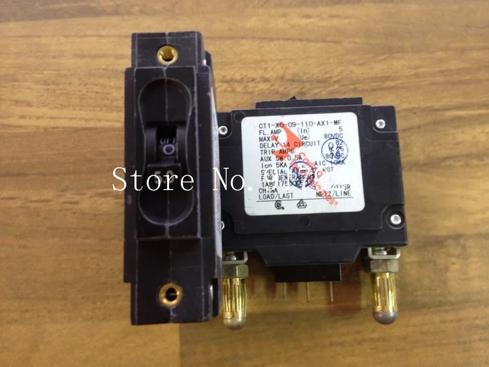 [ZOB] The United States Carling Jia Ling CT1-XO-09-110-AX1-MF circuit breaker 1P5A with NO+NC auxiliary equipment  --10pcs/lot