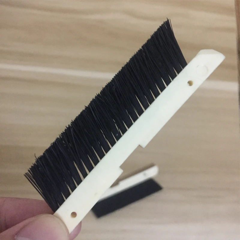 2pcs Clearing Brush Spare Parts for Silver Reed Knitting Machine 4.5/3.6mm SK210 SK218 SK280 360 SK840 F270 370