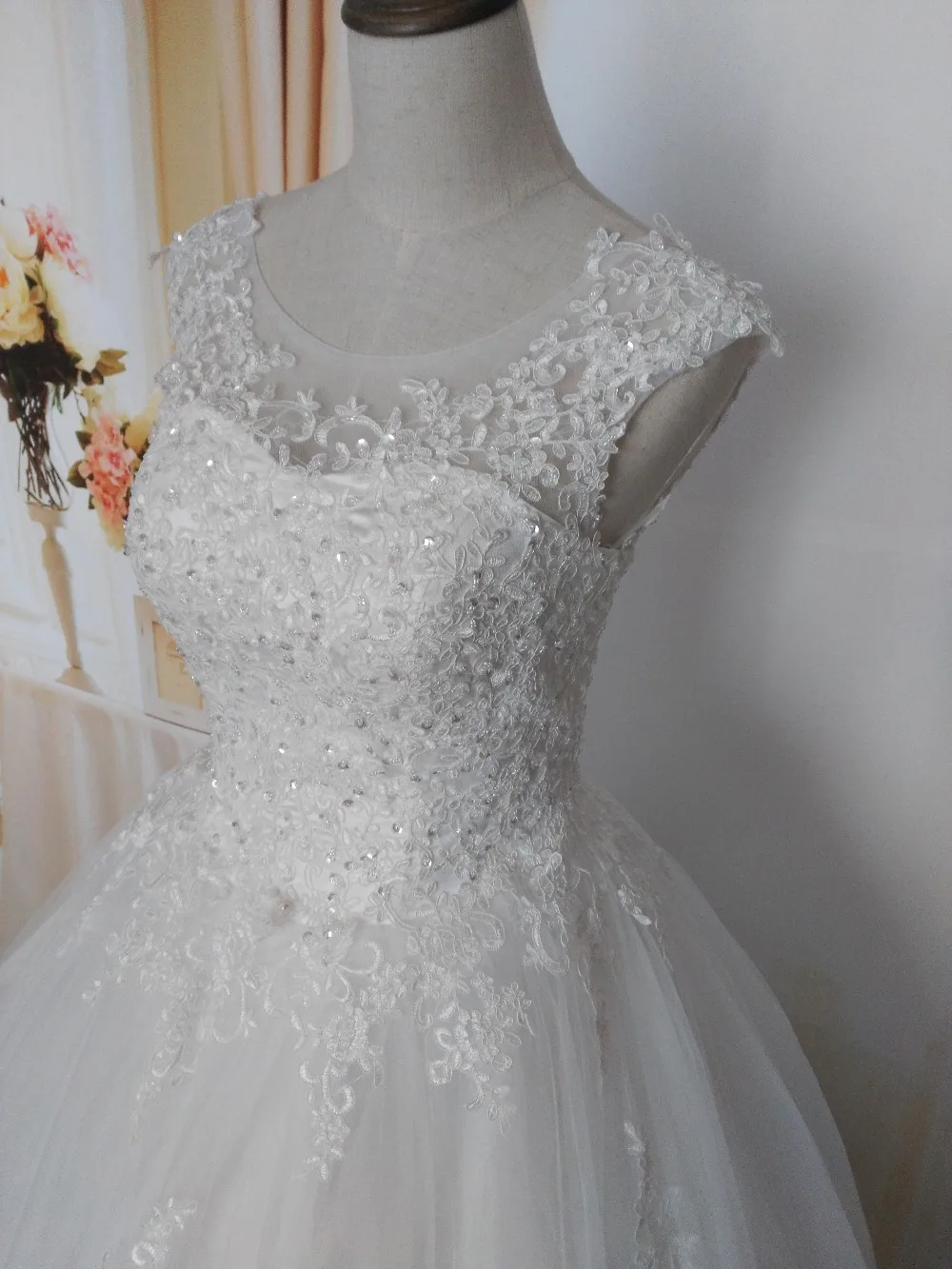 ZJ9128-vestidos de novia elegantes para novias, cuentas de cristal, lentejuelas, blanco marfil, talla grande, escote en forma de corazón Formal con encaje Edg, 2023