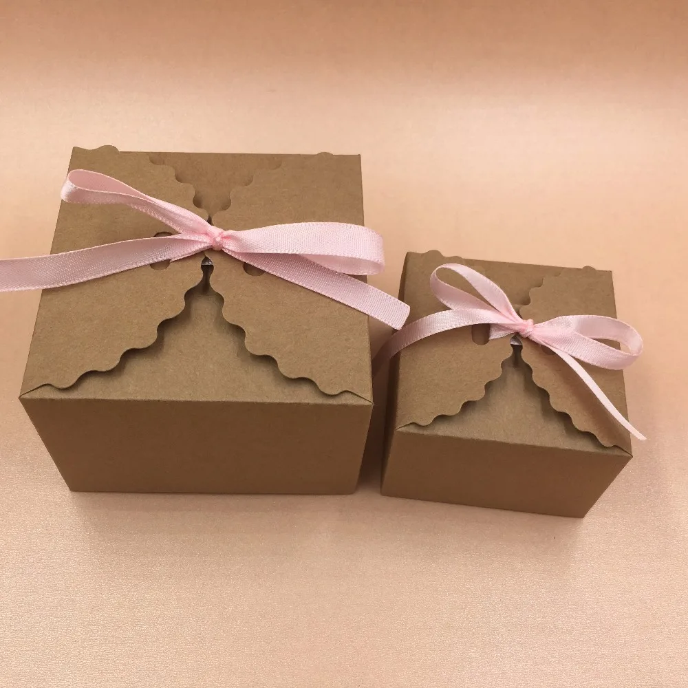 20pcs/lot Kraft Paper Square Candy Box Rustic Wedding Favors Candy Holder Bags Wedding Party Gift Boxes with Free Ribbon