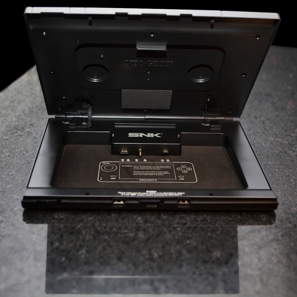NEOGEO X Dock for NEOGEOX handheld console and Raspberry PI