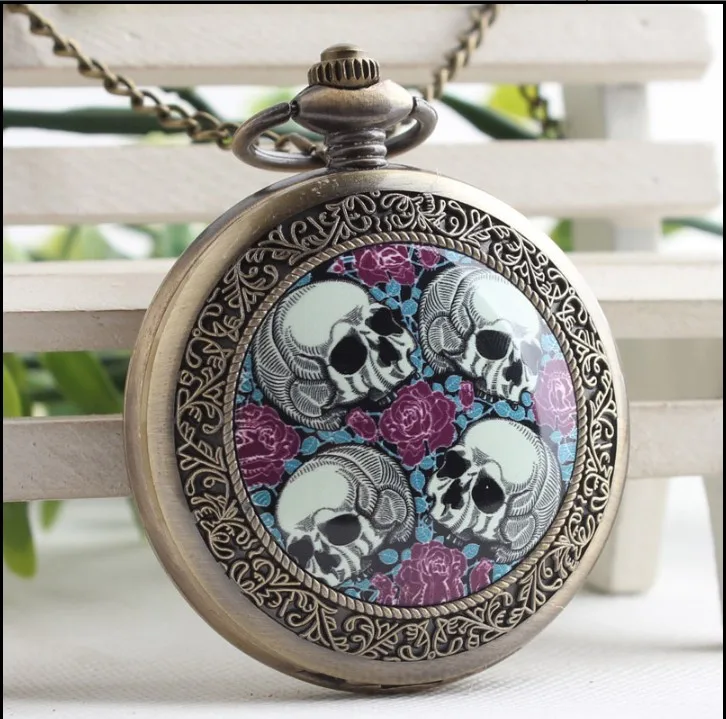 Hot Fashion Young People Punk SKull Pendant Watch Skull Accessory Pocket Watch High Quality Gothic Quartz Watches Gift