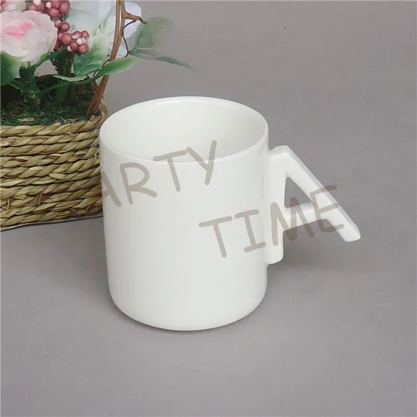 Ceramic coffee mug, letter shape handle, white tea cup