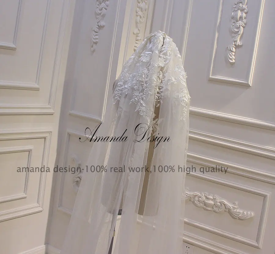 Amanda Design Lace Applique Long Wedding Veil with Comb