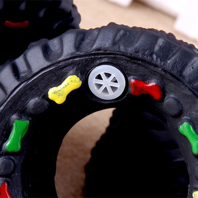 Rubber Tire Shaped Squeaky Chew Toy 5