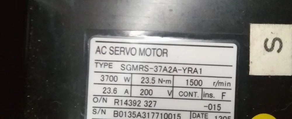 Used in good condition motor for SGMRS-37A2A-YRA1