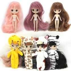 DBS-Mini muñeca blyth de cuerpo desnudo, adecuada para el cambio de pelo de maquillaje diy, es muy larga, puede cambiar su cabello, como en los puntos