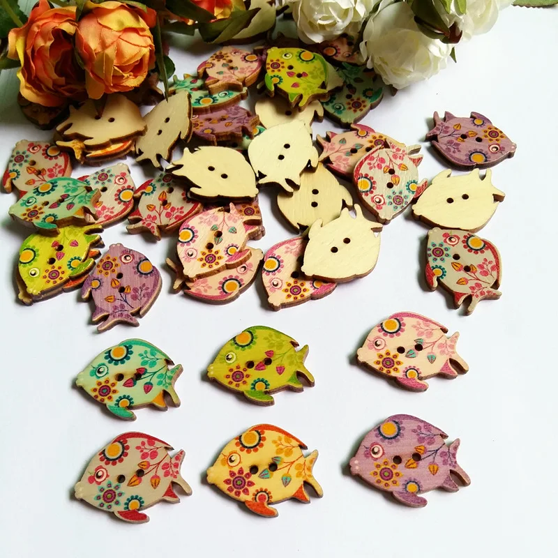 40pcs /lot Mixed fish painted Wooden decorative Buttons for Craft supplies Scrapbooking Sewing Supplies 24x30mm