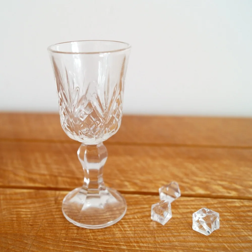 BJD DOLL Glass Goblet Wine Prop With Ice Cube For 1/3 24