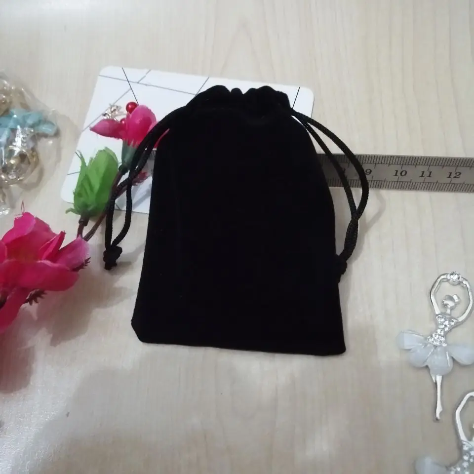 Hot 100pcs/Lot Black Velvet Bags For Gifts 7x9 9x12 10x16 13x18cm Jewelry Drawstring Bags Wedding Christmas Gift Packaging Bags