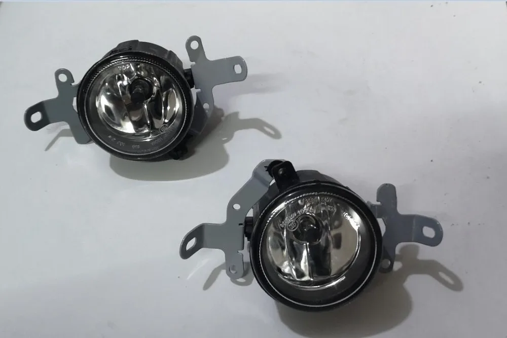 

1 Pair Front Left and Right Fog Light Lamp for Mitsubishi Pajero V93 V97 V98 2010-2014