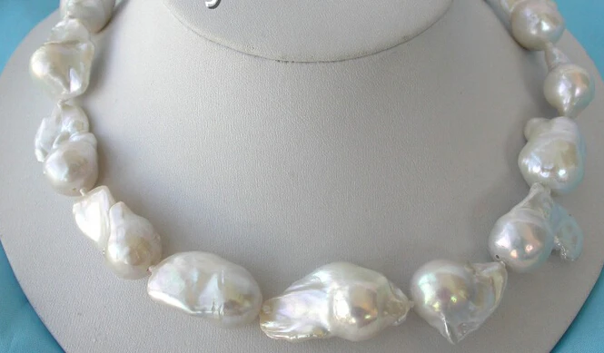 

charming huge white SOUTH Reborn Keshi Pearls necklace