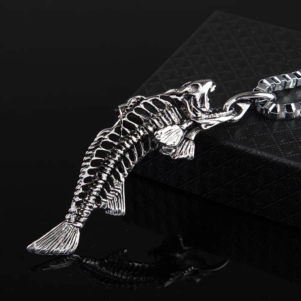 Car Pendant Go fishing Ornaments catch the fish skeleton Rearview Mirror Decoration Hanging Automobiles Decor Accessories Gifts