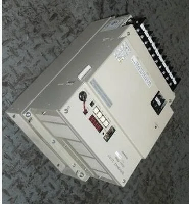 SGDH-75DE  used in good condition servo pack