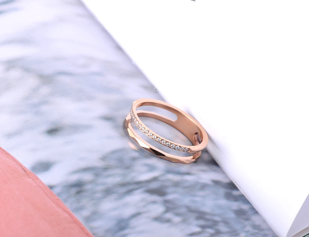 Lokaer Titanium Stainless Steel Cut Face Ring Trendy Mosaic CZ Crystal Rose Gold Color Wedding Rings Jewelry For Women R19063