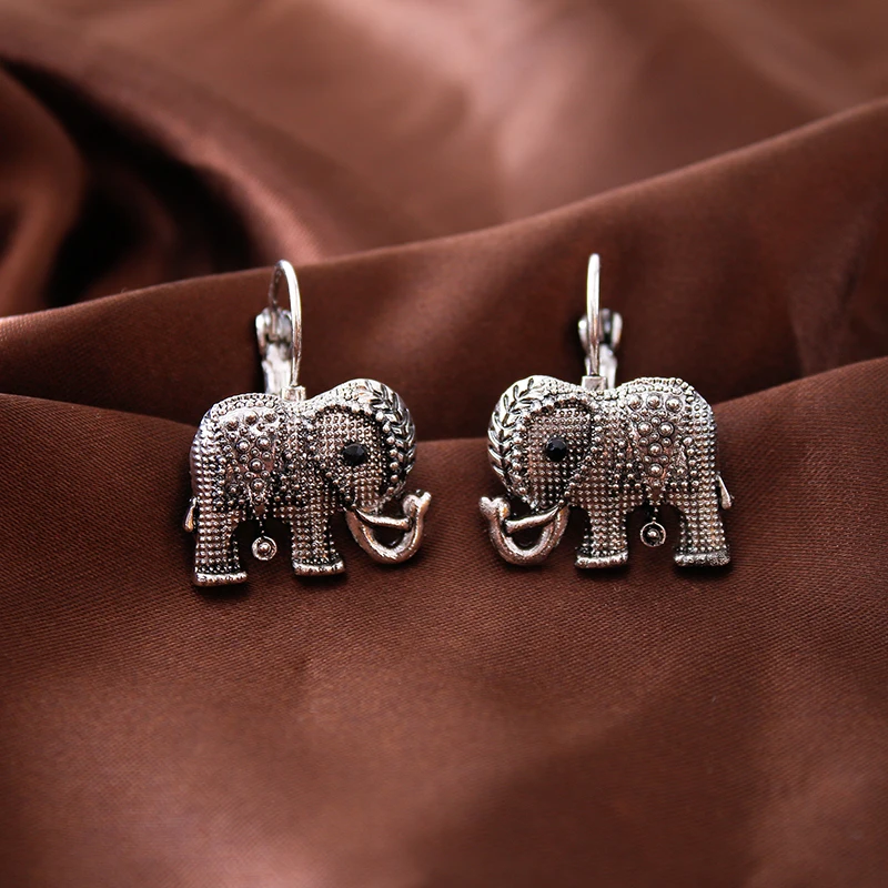 Fashionable antique animal earrings jewelry, women\'s charming elephant earrings jewelry wholesale Christmas presents