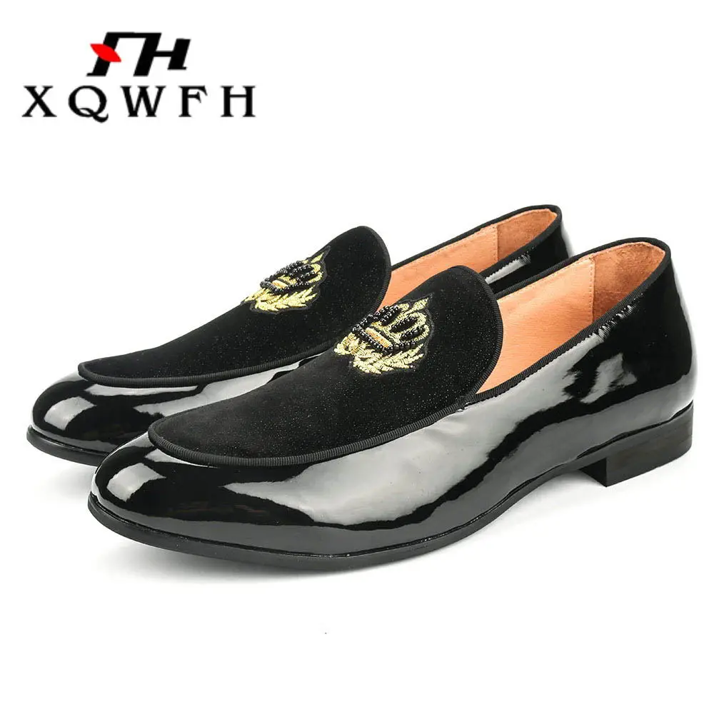 XQWFH Men Black Leather Shoes Fashion Crown Embroidery Loafers Men's Velvet Wedding Tuxedo Dress Shoes Male Flats Slippers