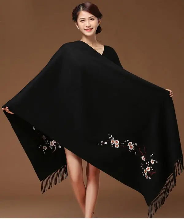 Women Brand Cashmere Scarf National Clubs Embroidery Elegant Tassel Long Shawl Autumn Winter Warm Scarves Soft Pashmina