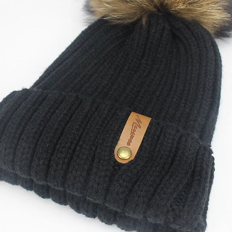 Wholesale Mink And Fox Fur Ball Cap Pom Poms Winter Hat For Women Girl \'S Hat Knitted Beanies Cap New Thick Female Skullies