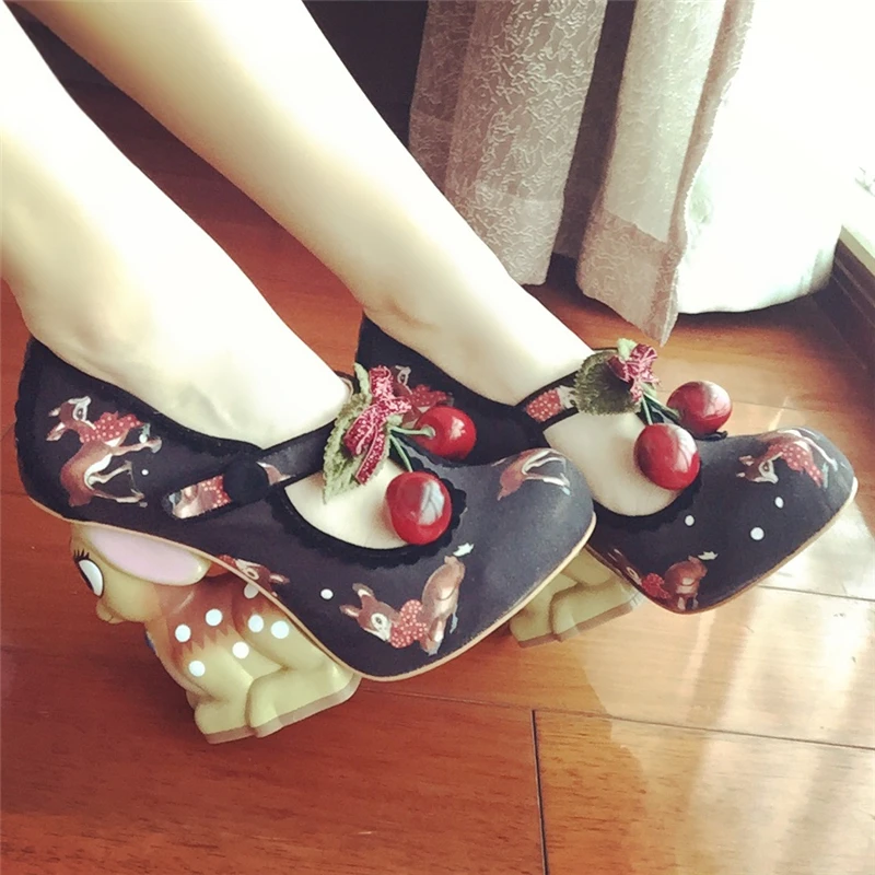 Vivid Painted Deer Heel Bridal Wedding Shoes New Design Cherry Belt Buckle Printed Color Strange High Heel Shoes Woman