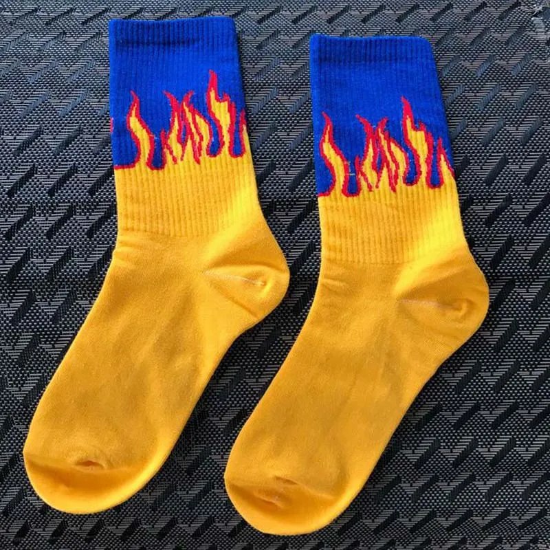 Unisex Flame Black White Yellow Fire Sokken Novelty Hip Hop Harajuku Socks Skateboard Calceines Mujer Street Skarpetki Socks