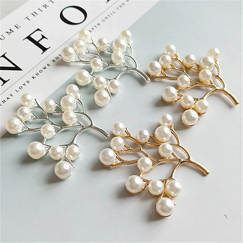 10 Pcs/Lot Alloy Creative Gold Pearls Leaf Pendant Buttons Ornaments Jewelry Earrings Choker Hair DIY Jewelry Accessories