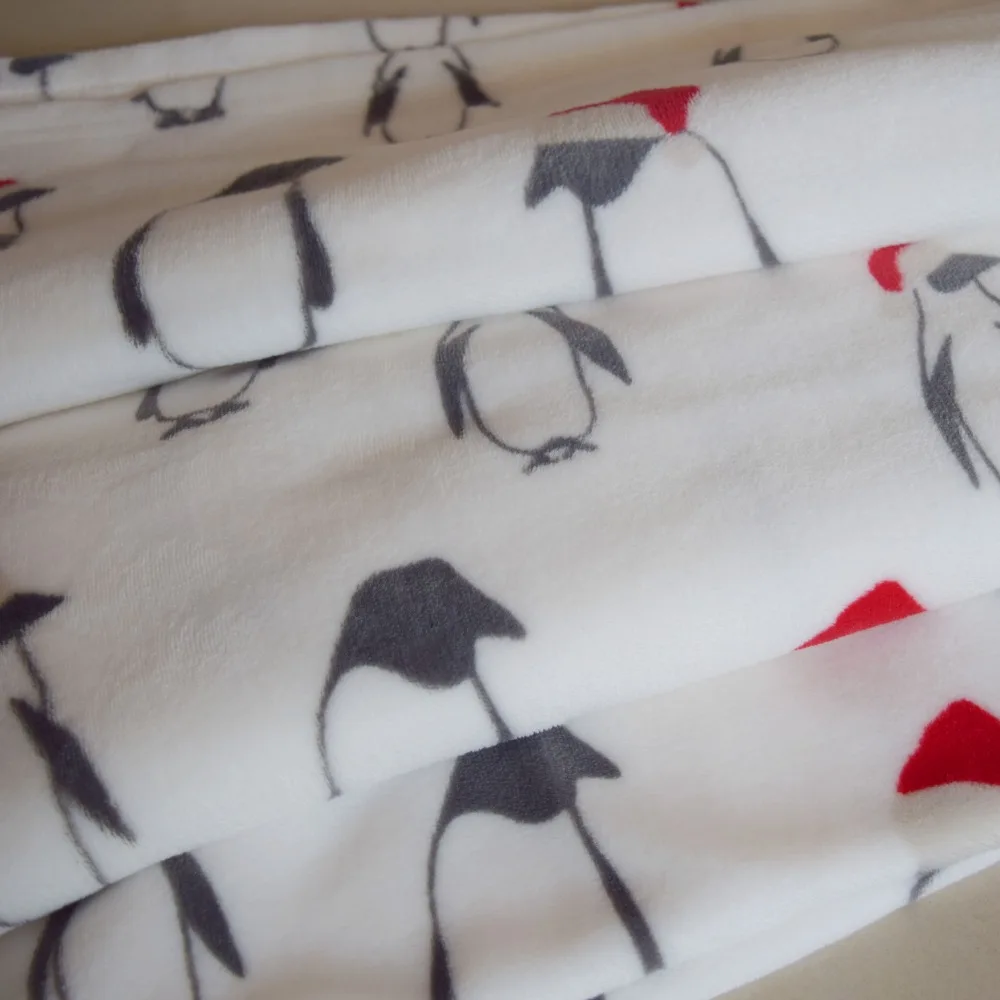 Free Shipping Flannel Velvet Blanket Cute Penguin Decoration Competitive Price Soft Warm Throw