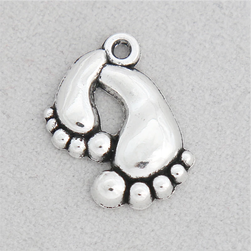 RAINXTAR Alloy Antique Silver Color Baby Feet Charms Mother's Day Baby Love Mom Charms 13*20mm 20pcs AAC1858