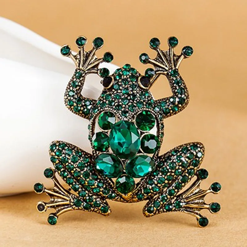 12pcs/lot Wholesale Cheap Price Frog Brooch Jewelry Shiny Rhinestone Brooches bouquet Women Vintage Brooch Pin Hats Accessories