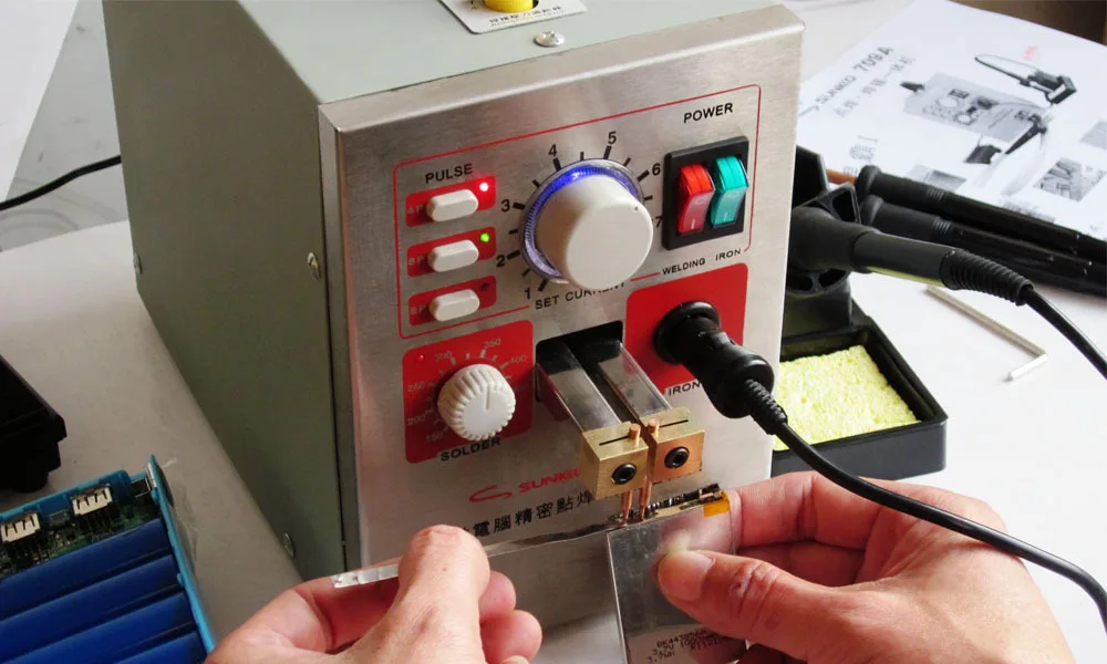 1.5KW High Power Spot Welder & Soldering Station with Universal welding pen +4mm 1KG Nickel sheet