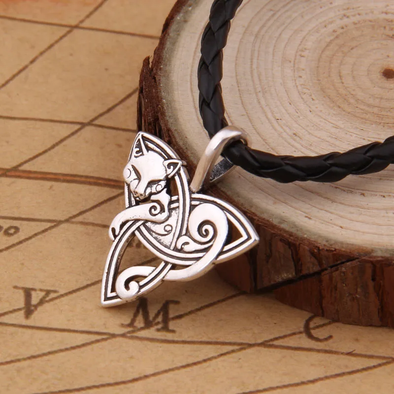 dropshiping Viking Jewelry Fox Triquetra Fenrir Animal Teen Wolf Necklace Irish Celtics Knot Pendant Amulet Necklace