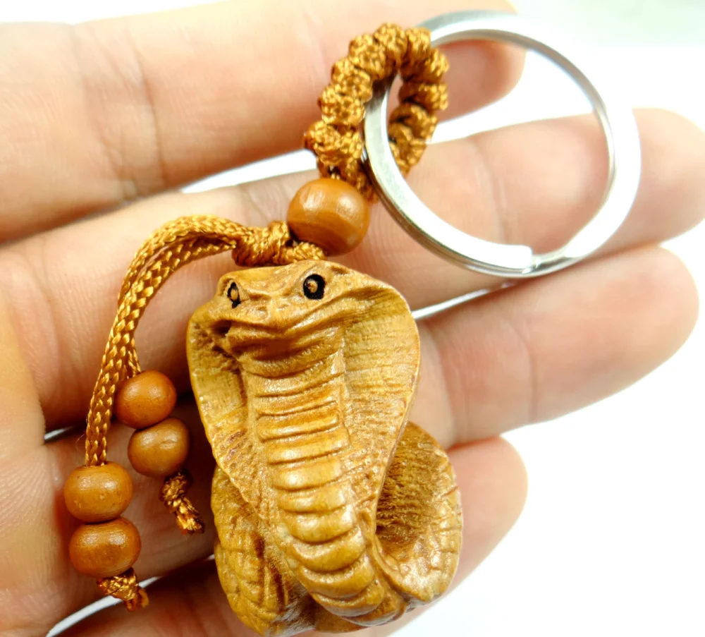 Mahogany Three-dimensional Engraving Keychain Lifelike snake Keyring gift for friends women men jewelry car keychain 2pcs