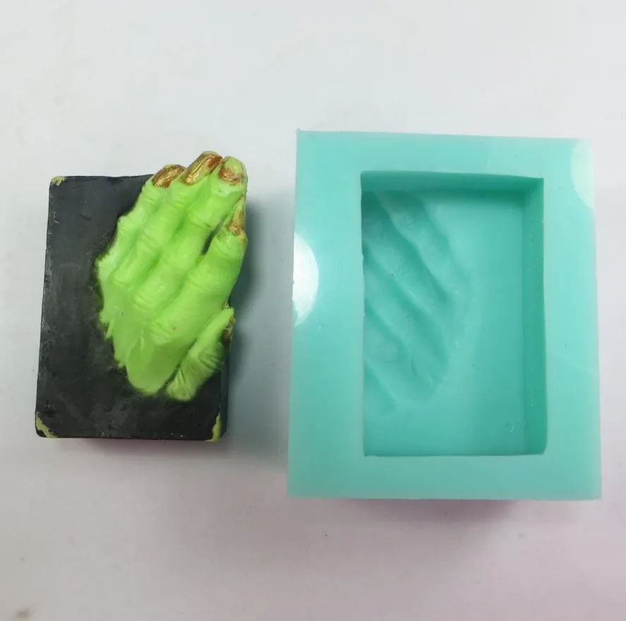 QT0007 Silicone Mold Halloween terror one hand Silicone Soap Mould Food Grade Silicone mould PRZY