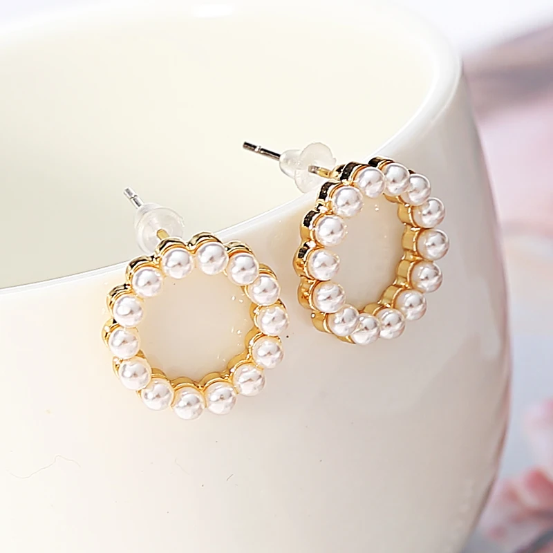 GRACE JUN Clip on Earrings and  Stud Earrings for Choose Fashion Faux Pearl Geometric Earrings Best Jewelry Not Allergy