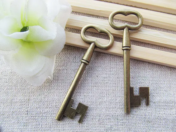 

20pcs Large Good Quality Antique Silver tone/Antique Bronze Key Connector Pendant Charm Finding,DIY Accessory Jewellry Making