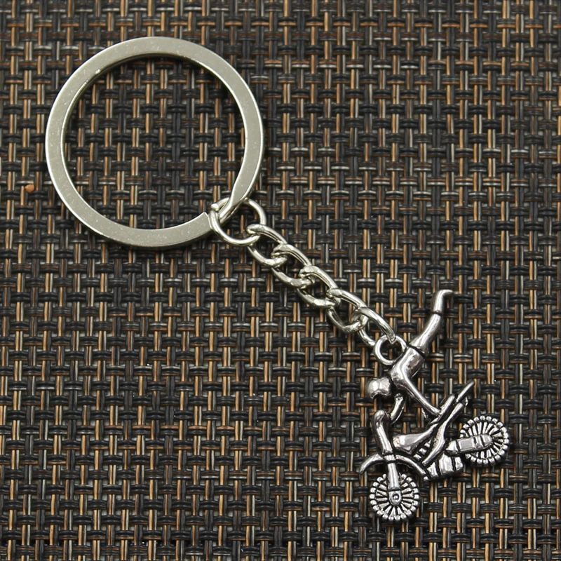 New Fashion Keychain 25x25mm Motorcycle Motorcross Pendants DIY Men Jewelry Car Key Chain Ring Holder Souvenir For Gift