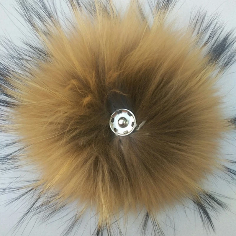 Bola de Pelo de mapache de Animal realmente Natural, pompón grande con hebilla, broche, Pin, gorros de punto, accesorios para gorras, 12-15cm