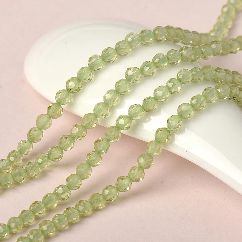 gemstone combination of Green Pearls and transparent pearls of distinct sizes 3mm-2mm Olive stone Lose Beads