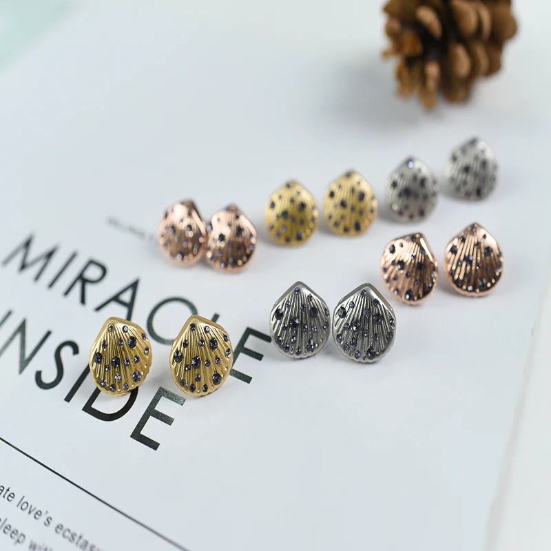 Carvejewl small stud earrings cute shell lilac rhinestone stud earrings for women jewelry girl gift unique fashion Korean earing