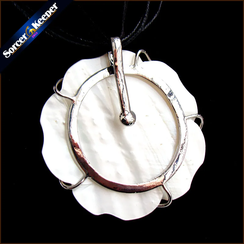 Collares New Natural Mother of Pearl Shell Hand-carved Flower Chain Necklace Pendants  Vintage Bijoux Women Jewelry SKA39