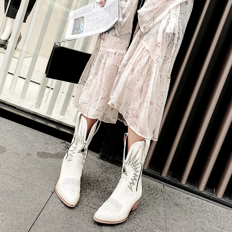 Buono Scarpe Embroider Women Boots Med Heels Retro Knight Boots Female Genuine Leather Botas Mujer Western Cowboy Sale Boots2019